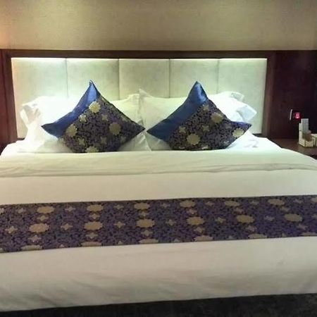 Liuzhou Sanjiangxian Dongxiangguo Hotel 外观 照片