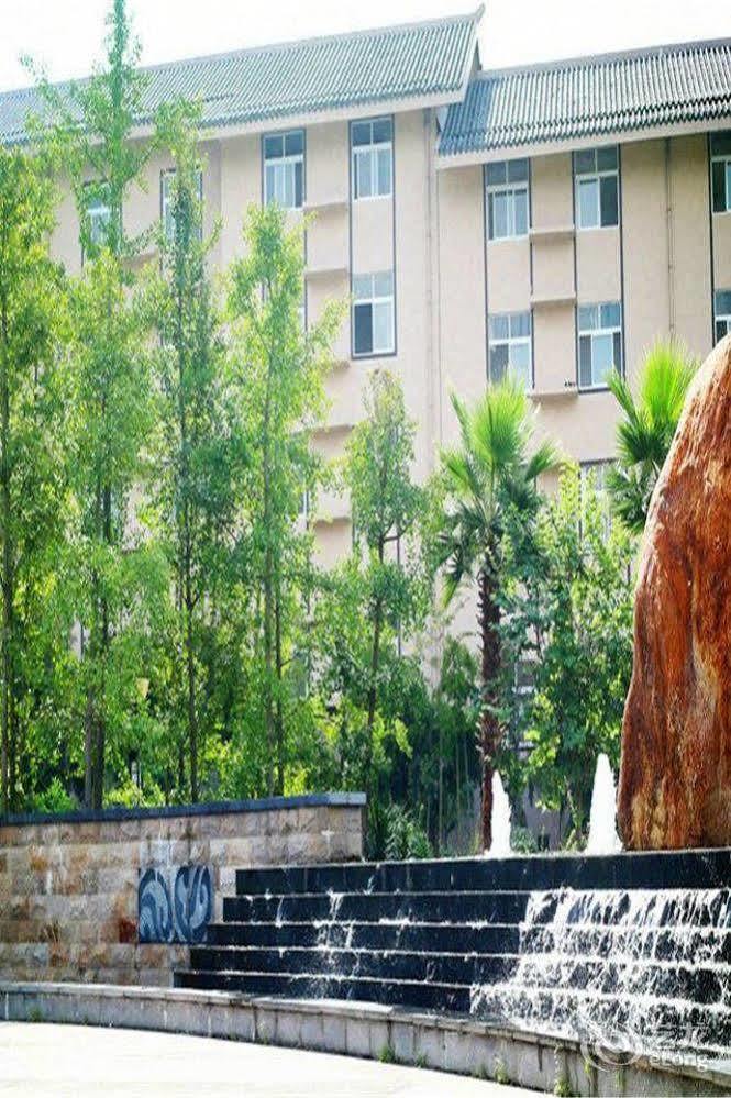 Liuzhou Sanjiangxian Dongxiangguo Hotel 外观 照片