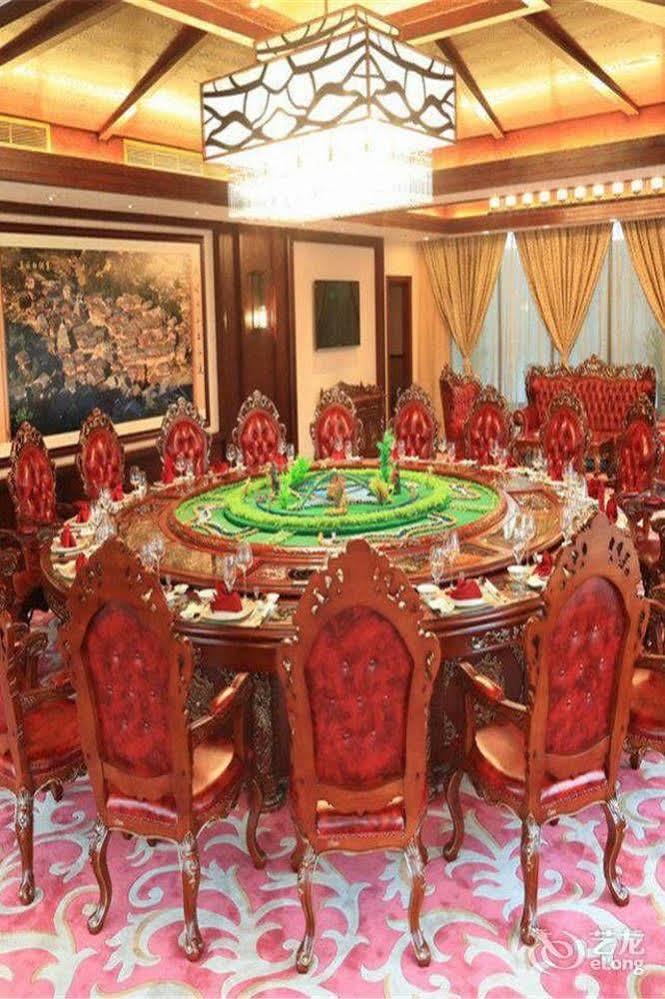 Liuzhou Sanjiangxian Dongxiangguo Hotel 外观 照片