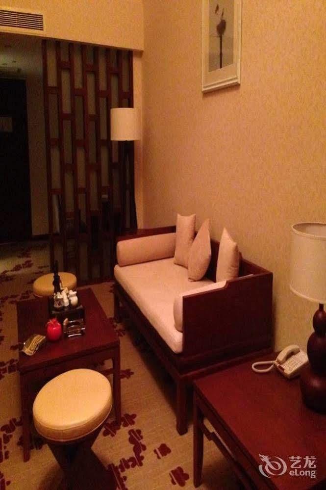 Liuzhou Sanjiangxian Dongxiangguo Hotel 外观 照片
